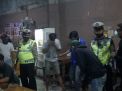 Polsek Asemrowo Lakukan Operasi Penertiban Masker di Sejumlah Warkop Bareng Linmas & Satpol PP