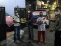 Polsek Kenjeran Bagikan Bantuan Sembako Kepada Warga Platuk Donomulyo