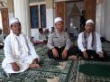 Babinkamtibmas Bulak Banteng Gelar Jumat Darling di Masjid Baiturrohim