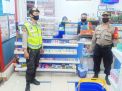 Pantau Keamanan di Mini Market, Polsek Semampir Lakukan Patroli Malam