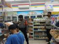 Polsek Semampir Lakukan Patroli Malam di Mini Market, Sampaikan Pesan Waspada 3C