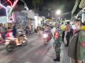 Kapolsek Krembangan Pimpin Operasi Penertiban Masker, Disiplinkan Masyarakat