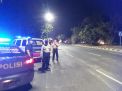 Pantau Situasi Kamtibmas di Malam Hari, Polsek Asemrowo Lakukan Patroli Mobile