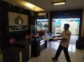 Urkes Polres Tanjung Perak Laksanakan Kegiatan Rutin Fogging Disinfektan Untuk Cegah Penyebaran Covid-19 di Mapolres