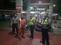 Polsek Semampir Patroli SPBU, Titip Pesan Tingkatkan Kewaspadaan di Malam Hari