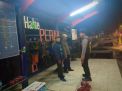 Satsabhara Polres Tanjung Perak Gelar Patroli Malam di Halte Bus