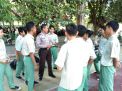 Babinkamtibmas Takal Kedinding Narsis Bareng Siswa SMN 19