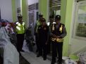 Personil Polsek Pabean Cantikan Kontrol Keamanan Logistik Pemilu