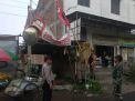 Babinkamtibmas Kedung Cowek Kawal Penertiban APK di Kawasan Bulak