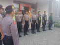 Kapolsek Asemrowo Sampaikan Arahan Kepada Petugas Jaga PPK