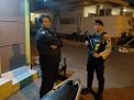 Satsabhara Polres Tanjung Perak Patroli Pemukiman, Sampaikan Pesan Waspada Orang Tak Dikenal