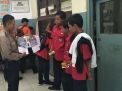 Panit Binmas Polsek Asemrowo Sosialisasikan Pendaftaran Anggota Polri Ke Sekolah