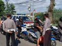 Piket Pospam Suramadu Polres Tanjung Perak Lakukan Penyekatan Kendaraan Menuju Madura