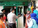 Babinkamtibmas Asemrowo Sosialisasikan Pelaksanaan Rapid Test Ke Warga