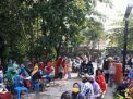 Polsek Kenjeran Kawal Pembagian BST Untuk Warga Terdampak Covid-19