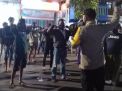 Wakapolres Tanjung Perak Pimpin Patroli Skala Besar & Pembagian Masker Gratis