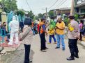 Kapolsek Asemrowo Kawal Pelaksanaan Swab Antigen & Vaksinasi Covid-19 di Balai RW 01 Kelurahan Asemrowo