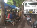 Babinkamtibmas Bongkaran Sambang Warga Jalan Semut Kali Titip Pesan Kamtibmas