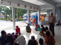 Babinkamtibmas Sidotopo Sambang Terminal Ampel, Sampaikan Himbauan Keamanan