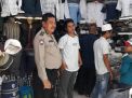 Babinkamtibmas Ampel Sampaikan Pesan Kamtibmas Ke Pedagang Busana Muslim