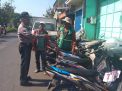 Panit Binmas Polsek Semampir Berikan Himbauan Tertib Parkir