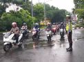 Unit Lantas Polsek Asemrowo Gelar Pengaturan Pagi, Cegah Kemacetan