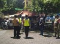 Polsek Krembangan & Anggota Koramil Gelar Operasi Jam Malam di Warkop-Warkop