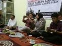 Kanit Lantas Polsek Pabean Cantikan Sampaikan Himbauan Jaga Kebersihan di Acara Cangkrukan