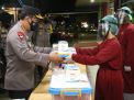 Kapolri Beri Bantuan Kepada Tenaga Kesehatan RS Polri Soekanto