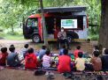 Dirikan 'Rumah Belajar' di Alam, Bripda Anafis Ajari Anak Anak Sekolah Dasar Iptek dan Nilai-nilai Pancasila