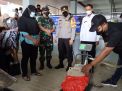 Kapolres Bojonegoro Bersama Dandim Pantau Pendistribusian 10 Ribu Liter Migor