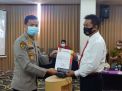 Nilai Sempurna Diraih Personil Polda Jatim pada Pelatihan Kemampuan Linguistik Forensik Bagi Penyidik Polri