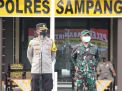 AKBP Abdul Hafidz Lepas Pendistribusian Bansos Darurat Polres Sampang 5 Ton Beras Dan Paket Sembako