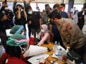Polda Jatim laksanakan Vaksinasi komunitas terhadap 1000 Bonek Mania