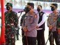 Tinjau Vaksinasi di Surabaya, Kapolri: Datangi dan Layani Warga yang Ada Di Titik Tak Terjangkau