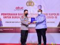 Bagikan Ribuan Sembako, Kapolri Titip Pesan Buruh Tetap Jaga Prokes