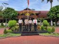 Bantu Biaya Sekolah Para Murid TK, Anggota Polsek Donomulyo Dapat Penghargaan dari Kapolres Malang