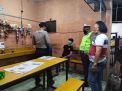 Polsek Krembangan Gelar Operasi Jam Malam, Sasar Warung Yang Masih Buka di Malam Hari