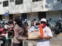 Pembagian Sembako Dilakukan Polres Pelabuhan Tanjung Perak Terhadap Masyarakat Yang Terimbas Pandemi Covid-19