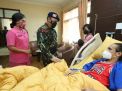 HUT ke-76 Brimob, Kapolri Jenguk Anggota yang Tertembak saat Bertugas