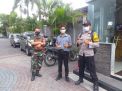Bhabinkamtibmas Pegirian Sambang Warga, Ingatkan Kerukunan dan Peraturan Protokol Kesehatan