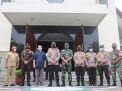 Kapolres Pelabuhan Tanjung Perak Lakukan Cek Kesiapan Gereja Jelang Natal