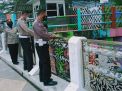 Polsek Kenjeran Lakukan Pengecekan Ketinggian Debit Air, Waspada Terjadinya Banjir
