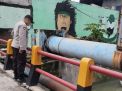 Polsek Krembangan Lakukan Pengecekan Debit Air, Antisipasi Terjadinya Banjir