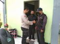 Personil Bhabinkamtibmas Takal Kedinding Lakukan Giat Sosialisasi Aplikasi Peduli Lindungi
