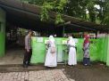 Bhabinkamtibmas Asemrowo Lakukan Pemantauan Kegiatan PTM, Pastikan Para Siswa Mematuhi Peraturan Protokol Kesehatan