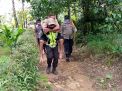Gelar Vaksinasi Lansia Door To Door Pasukan Langit Pacitan Terbas Jalan Licin