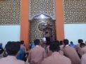 Bhabinkamtibmas Perak Barat Lakukan Giat Jumat Darling, Sampaikan Himbauan Patuhi Prokes