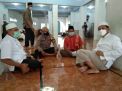 Personil Bhabinkamtibmas Takal Kedinding Berikan Himbauan Protokol Kesehatan Kepada Jamaah Masjid