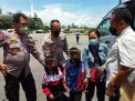 Lakukan Prosesi Penghormatan, 8 Korban Penembakan KKB Diserahkan ke Keluarga